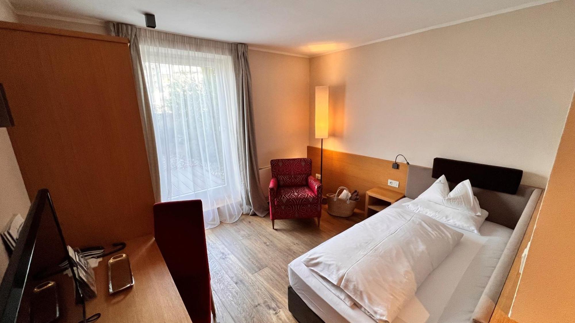 Hotel Mitterplatt Schenna Buitenkant foto